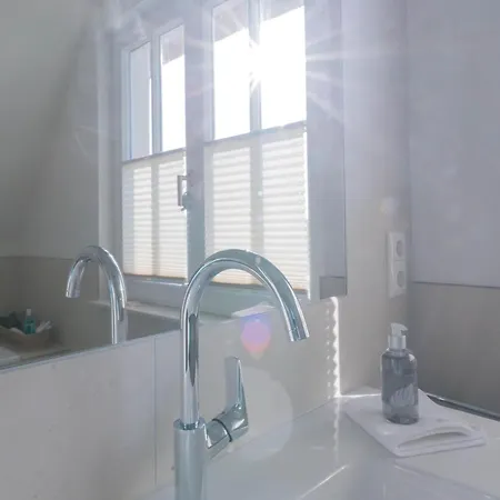Holiday home Haus Nautilus, Ruegenblick 21