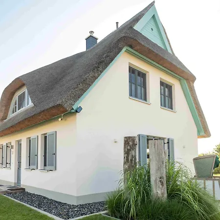Holiday home Haus Nautilus, Ruegenblick 21 Kramerhof